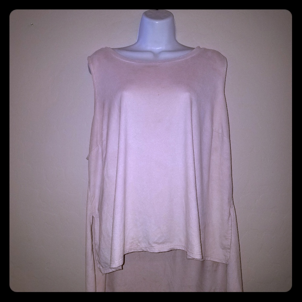 🌞🌻☀️🏖️🏜️  Cato Woman's Sleeveless Blouse